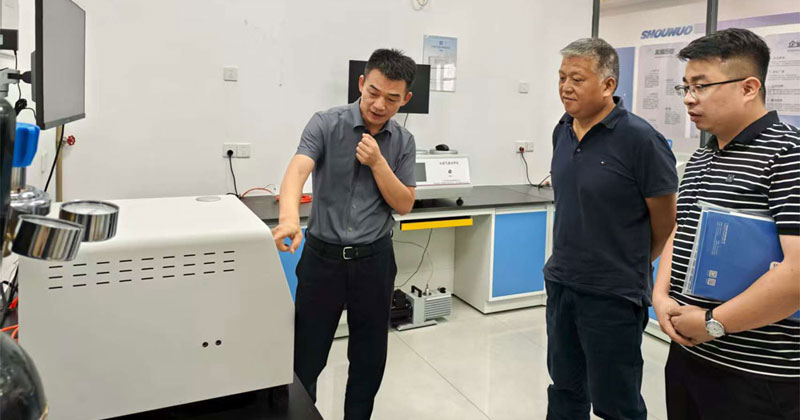 High barrier laboratory